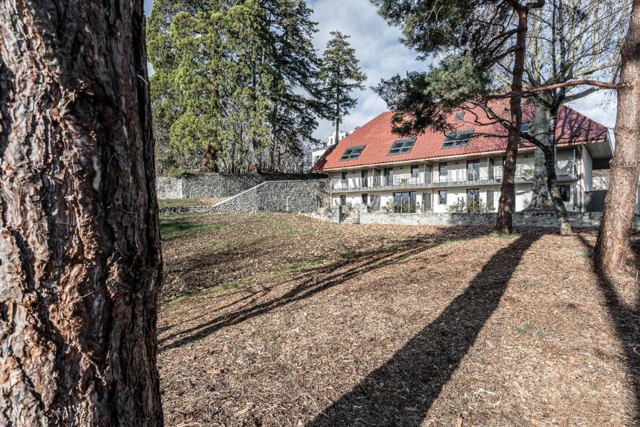 Апарт отель La Grange Des Peres Анси Экстерьер фото